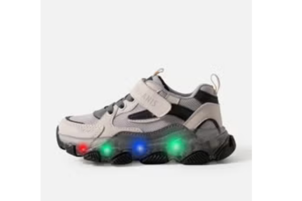 حذاء مضيء للاطفال نون