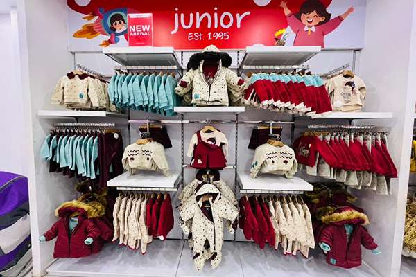 هل موقع جونيور كوتور أصلي