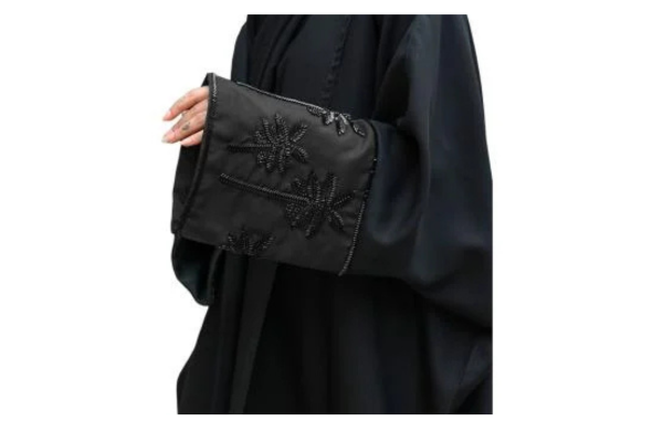 فروع حراير للعبايات