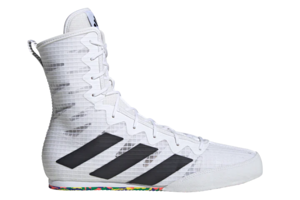 أفضل حذاء كرة قدم للعشب الصناعي