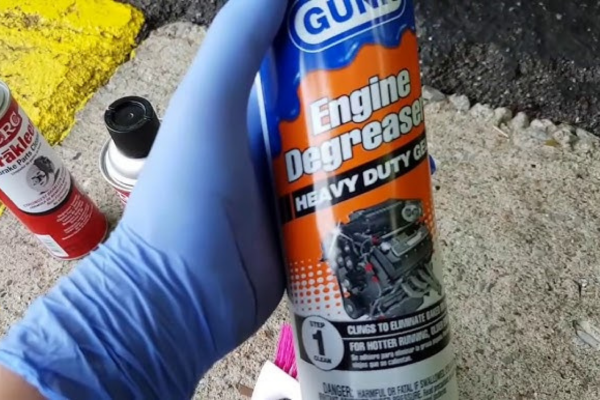 أفضل منظف مكينة السيارة من الداخل