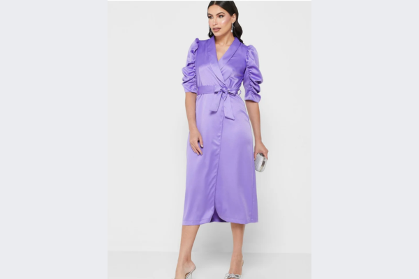 اختاري ما يناسبك من أنواع فساتين تخفي البطن والارداف بذكاء 15 أنواع فساتين تخفي البطن والارداف