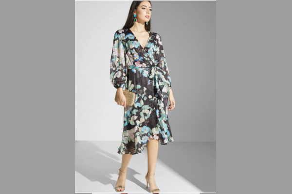 اختاري ما يناسبك من أنواع فساتين تخفي البطن والارداف بذكاء 16 أنواع فساتين تخفي البطن والارداف