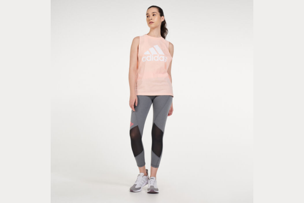 موقع لبيع الملابس الرياضية الاصلية